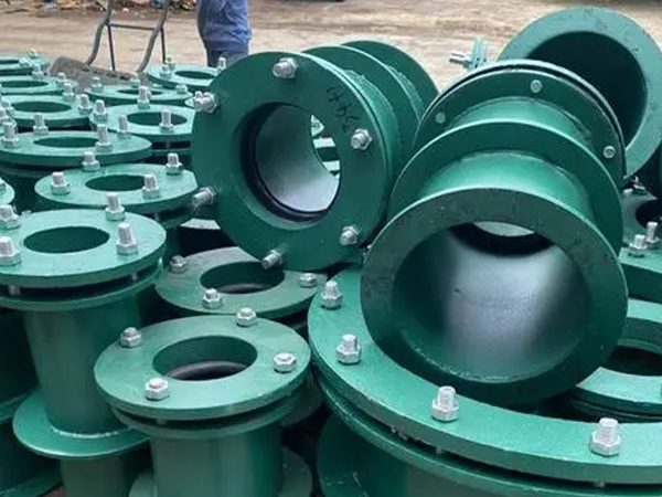 濟南防水套管.jpg 濟南防水套管.jpg